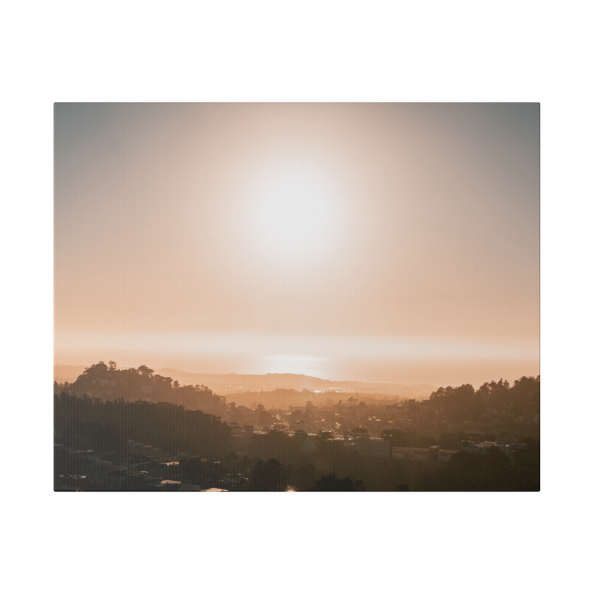 Sunset in Twin Peak view deck in San Francisco California - Image 9